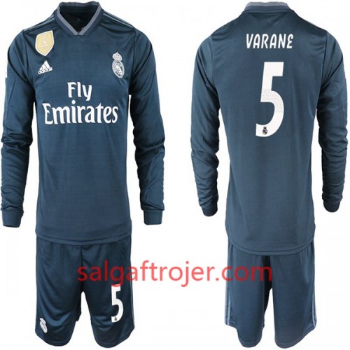 Real Madrid Fodboldtrøjer VARANE 5 Børn Udebanesæt 2018/19 Langærmet Real Madrid Fodboldtrøjer VARANE 5 Børn Udebanesæt 2018/19 Langærmet